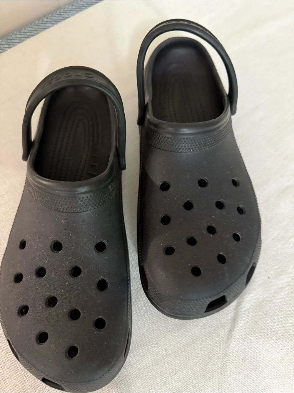 CROCS Men's Black Classic Clog Sandals